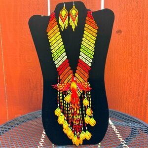 💕New Listing 💕Handmade Chakira Bead Necklace and Earring Set - Hummingbird